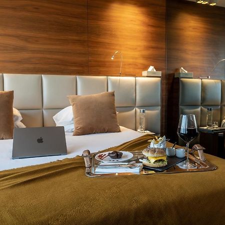 Howard Hotel Paris Orly Airport Paray-Vieille-Poste ภายนอก รูปภาพ