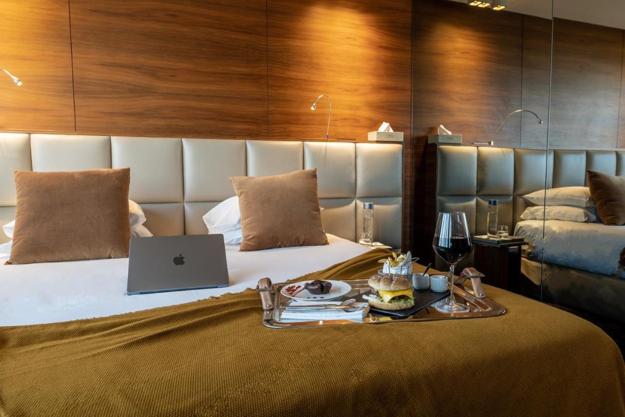 Howard Hotel Paris Orly Airport Paray-Vieille-Poste ภายนอก รูปภาพ